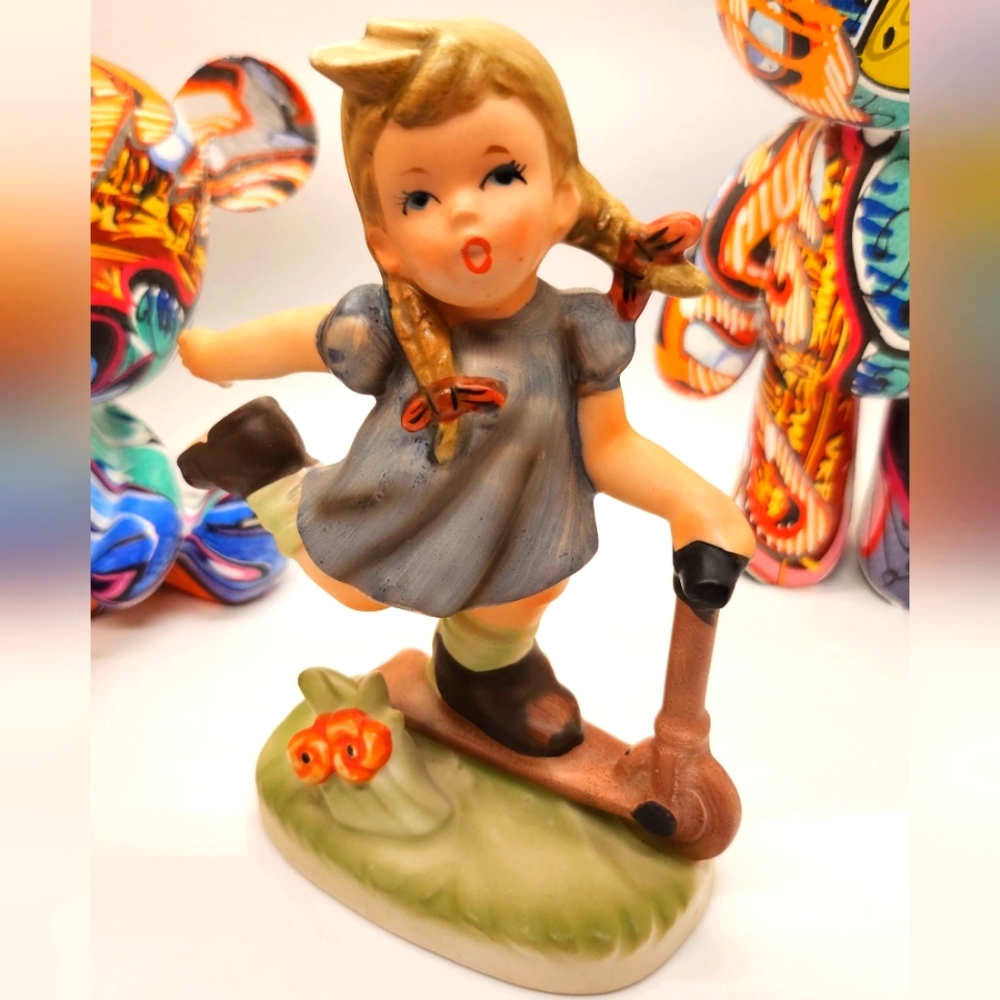 Vintage Napco Ware Japan Ceramic Girl On‎ Scooter Figurine